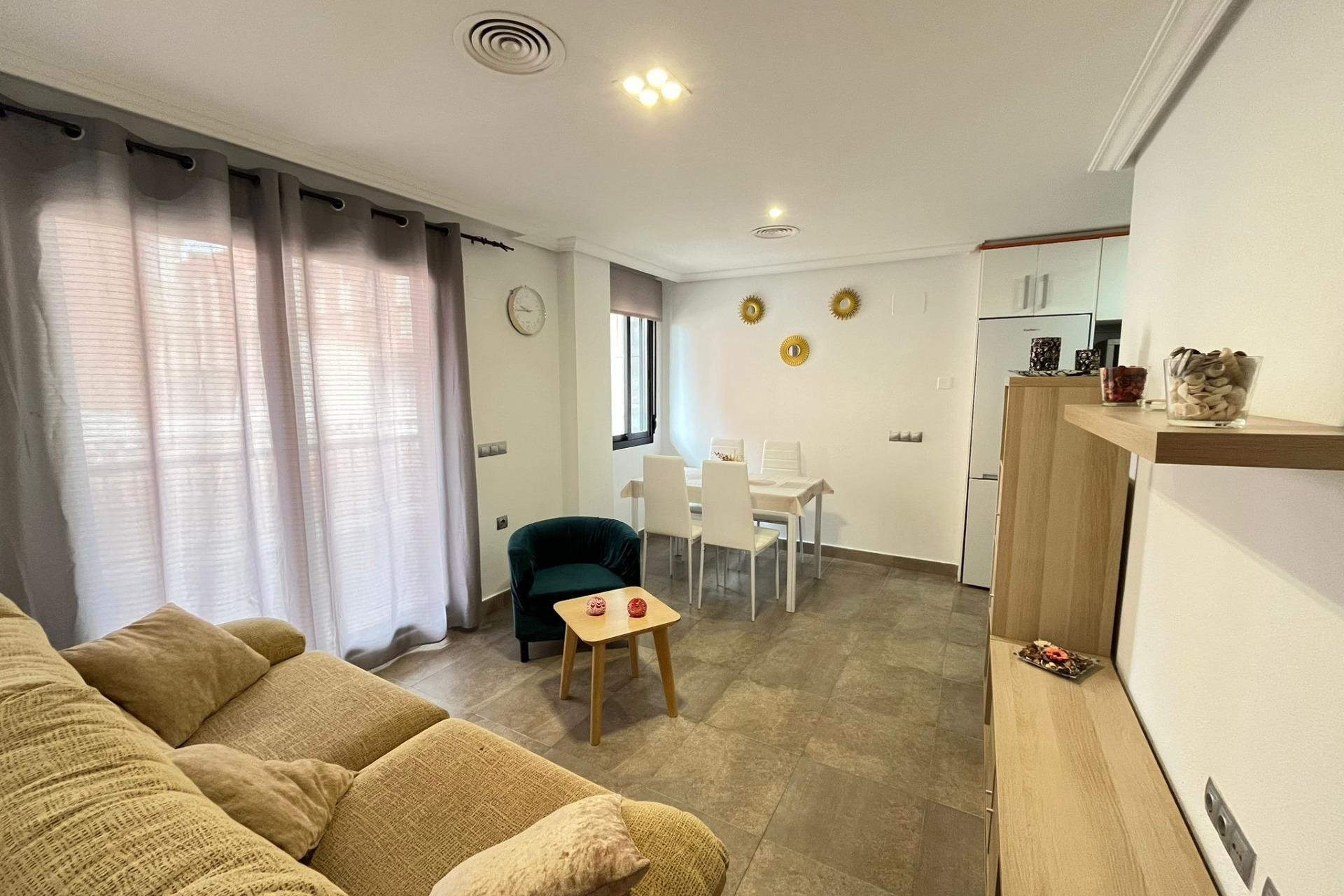 Reventa - Apartamento - Torrevieja - La Mata pueblo