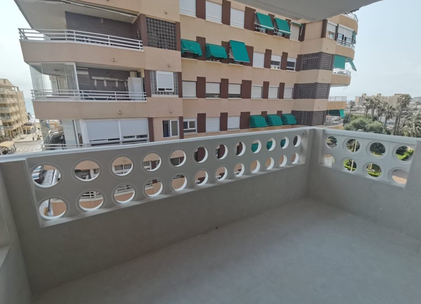 Reventa - Apartamento - Torrevieja - La Mata