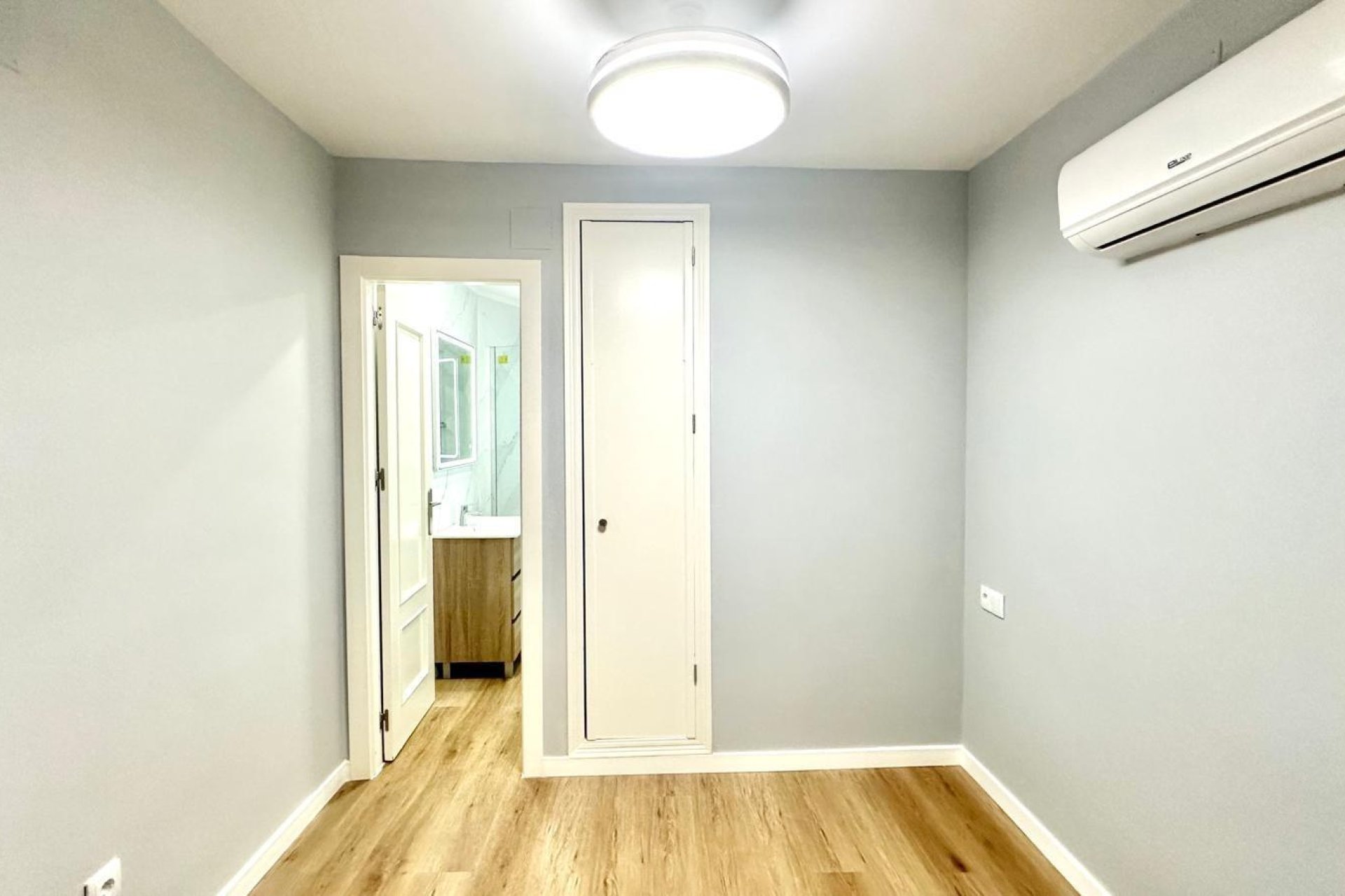 Reventa - Apartamento - Torrevieja - La Mata