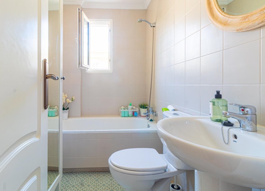 Reventa - Apartamento - Torrevieja - La veleta