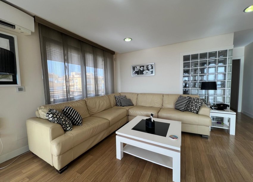 Reventa - Apartamento - Torrevieja - Mar azul