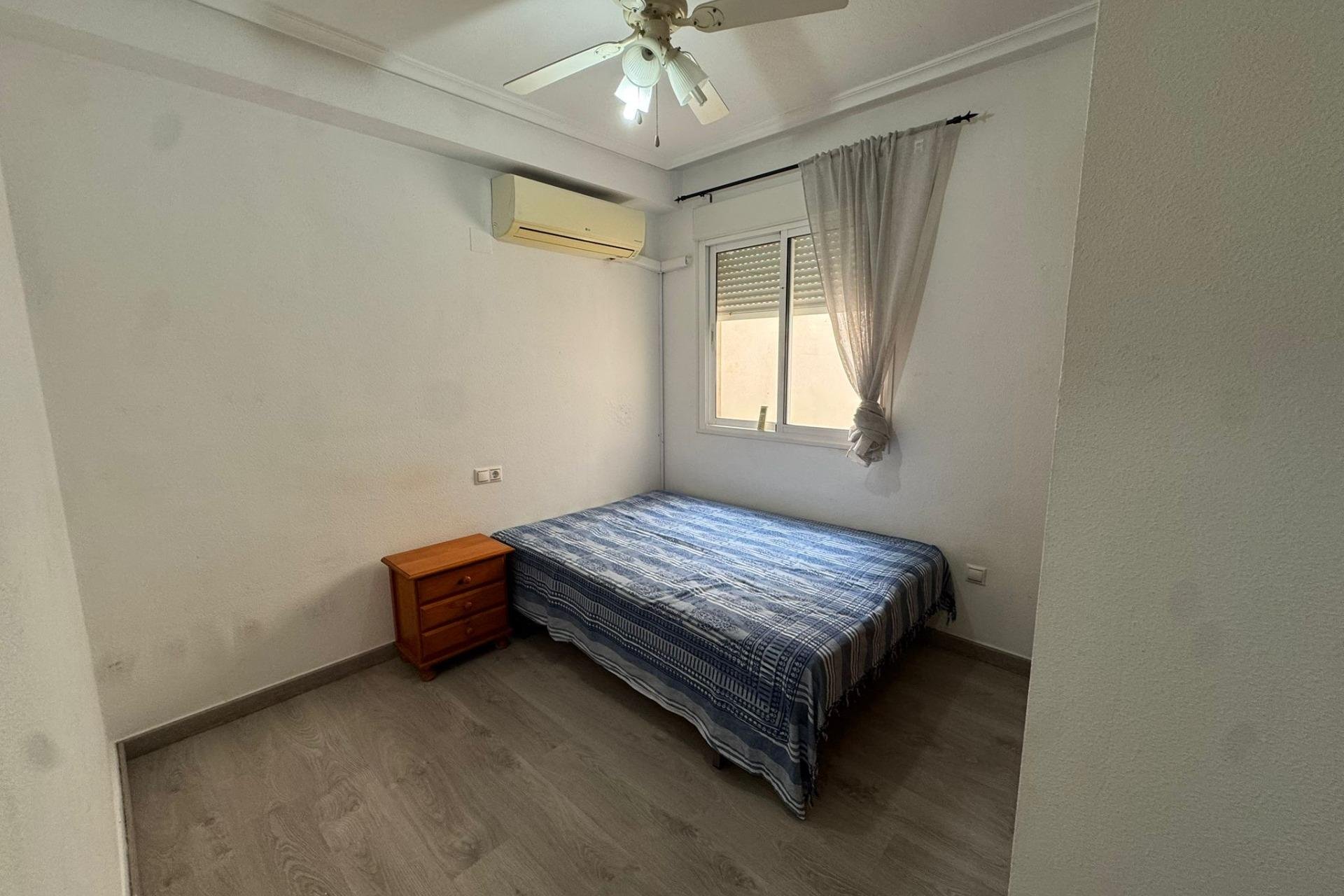 Reventa - Apartamento - Torrevieja - Playa de los locos