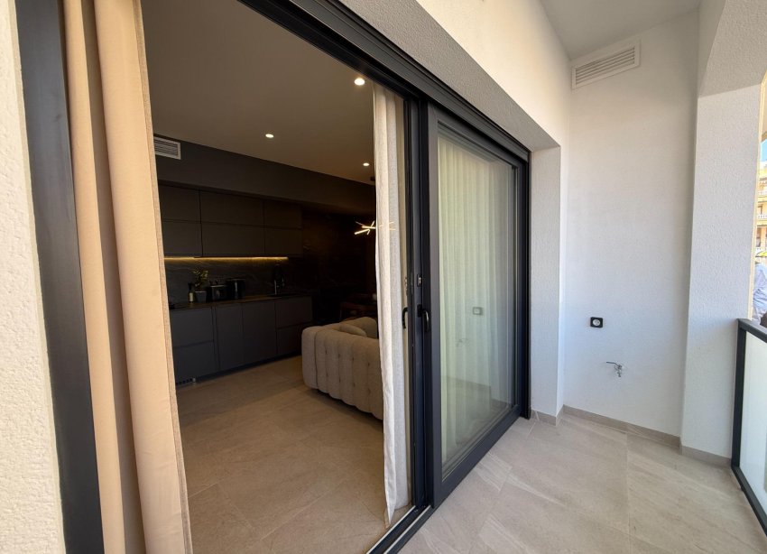 Reventa - Apartamento - Torrevieja - Playa de los locos