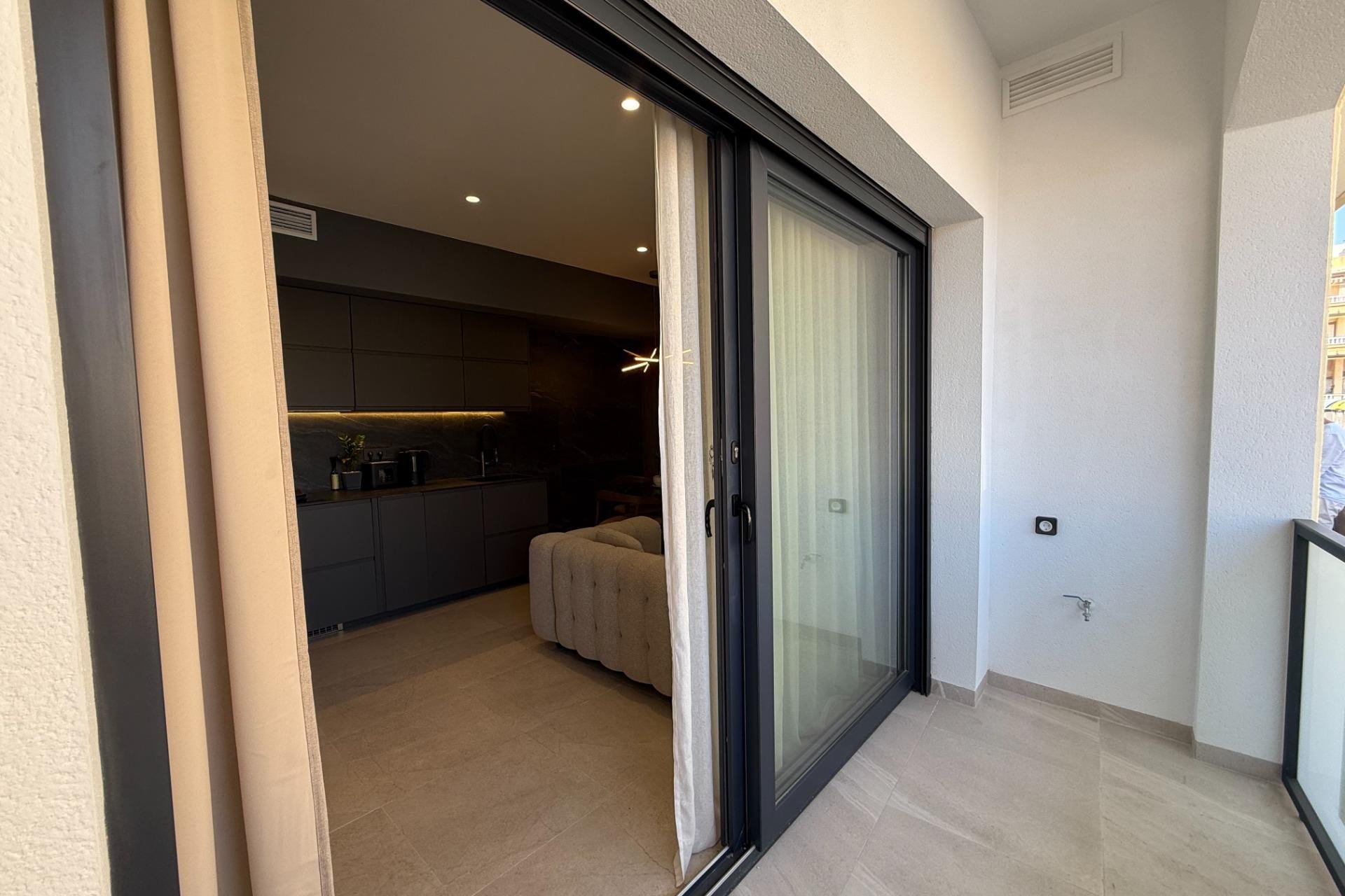 Reventa - Apartamento - Torrevieja - Playa de los locos