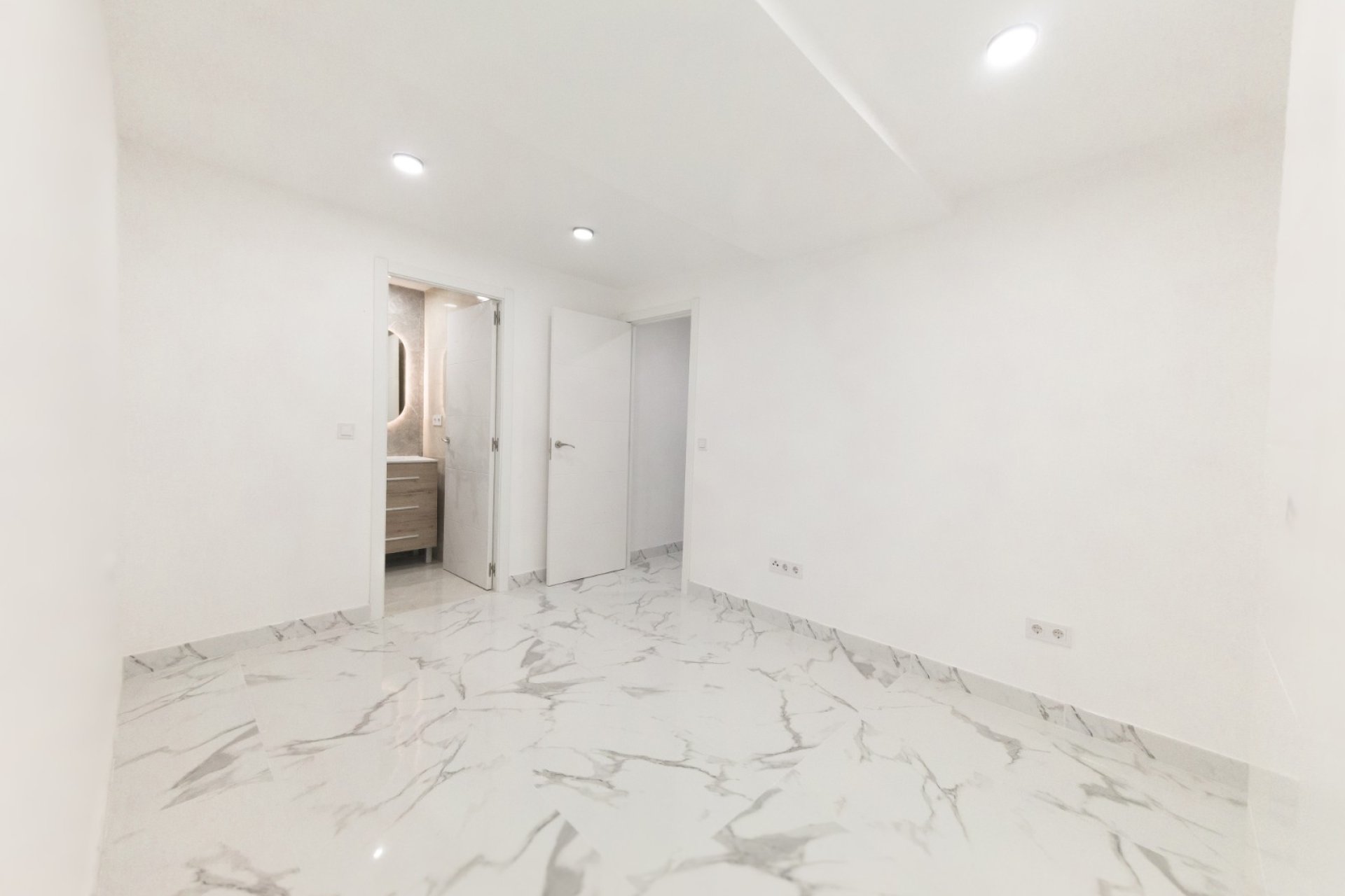 Reventa - Apartamento - Torrevieja - Playa de los Naufragos