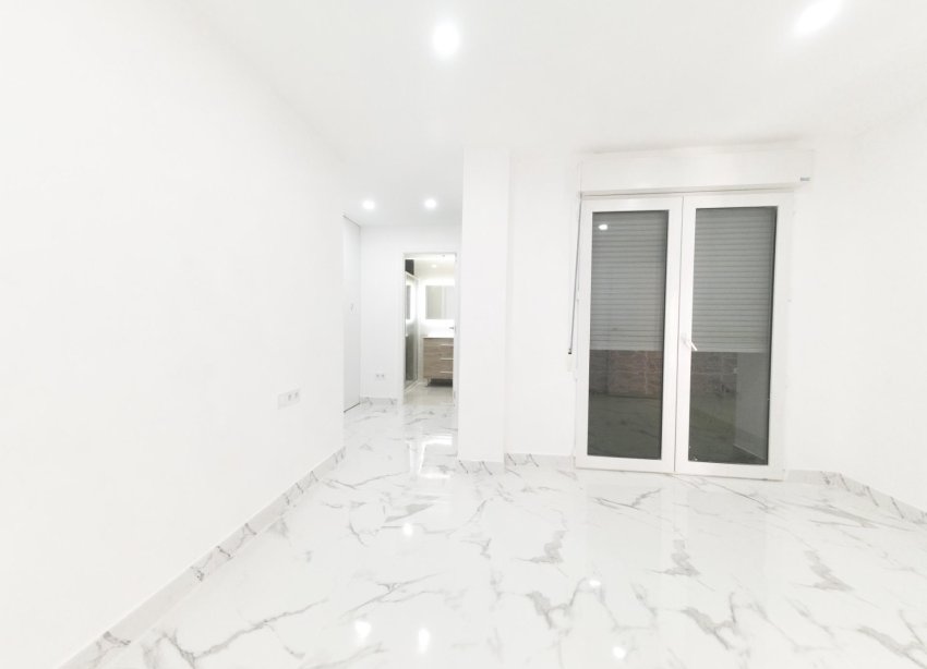 Reventa - Apartamento - Torrevieja - Playa de los Naufragos