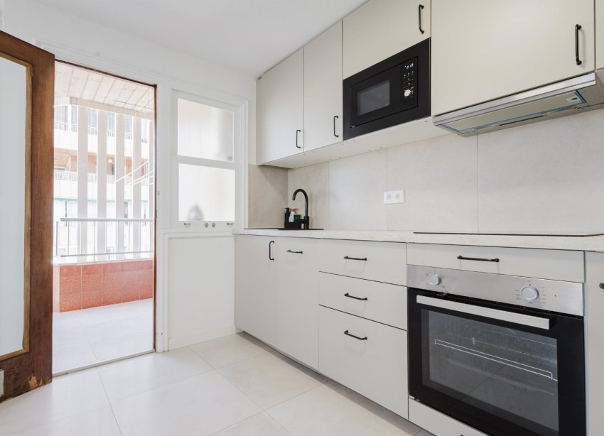 Reventa - Apartamento - Torrevieja - Playa del Acequión