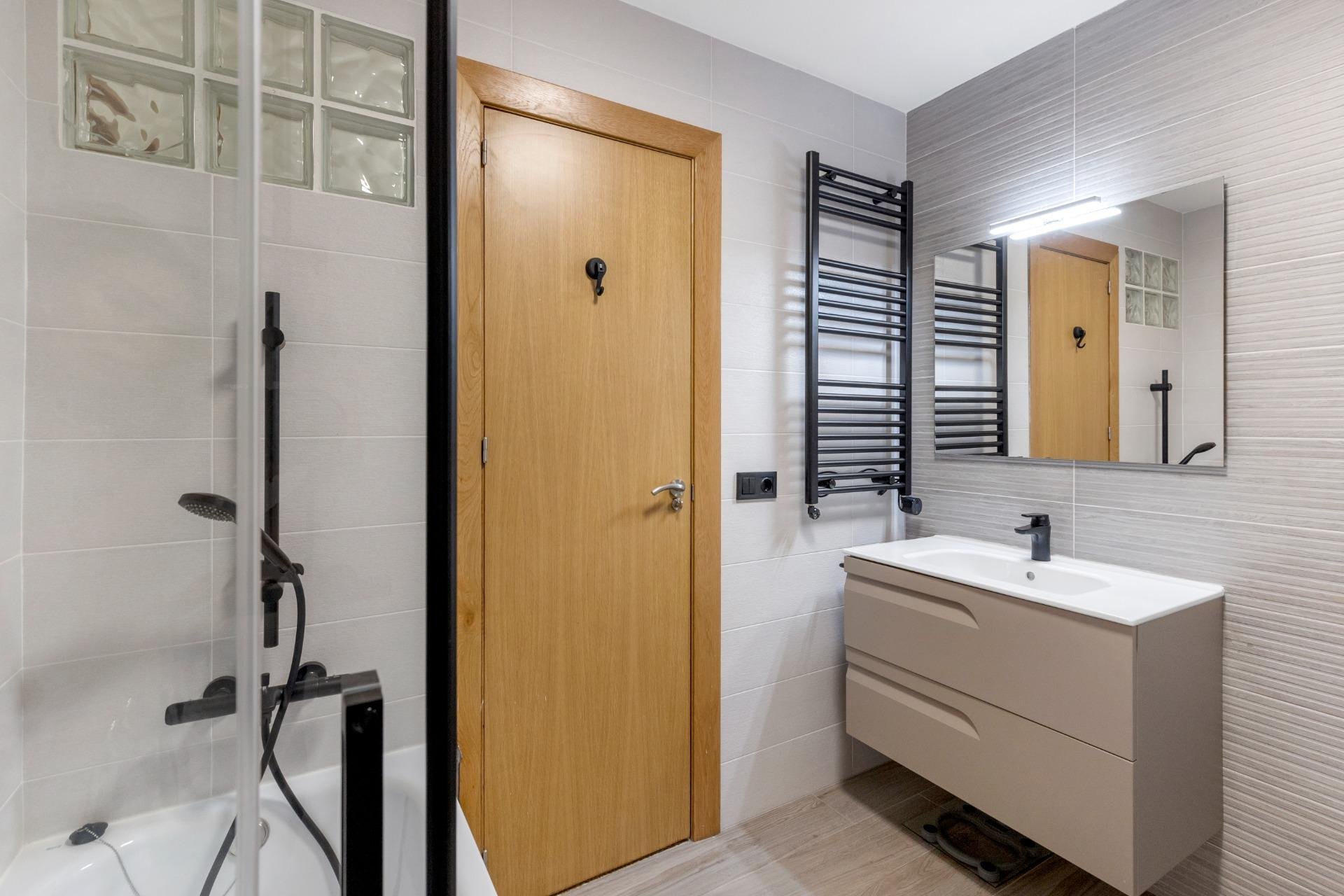 Reventa - Apartamento - Torrevieja - Playa del cura