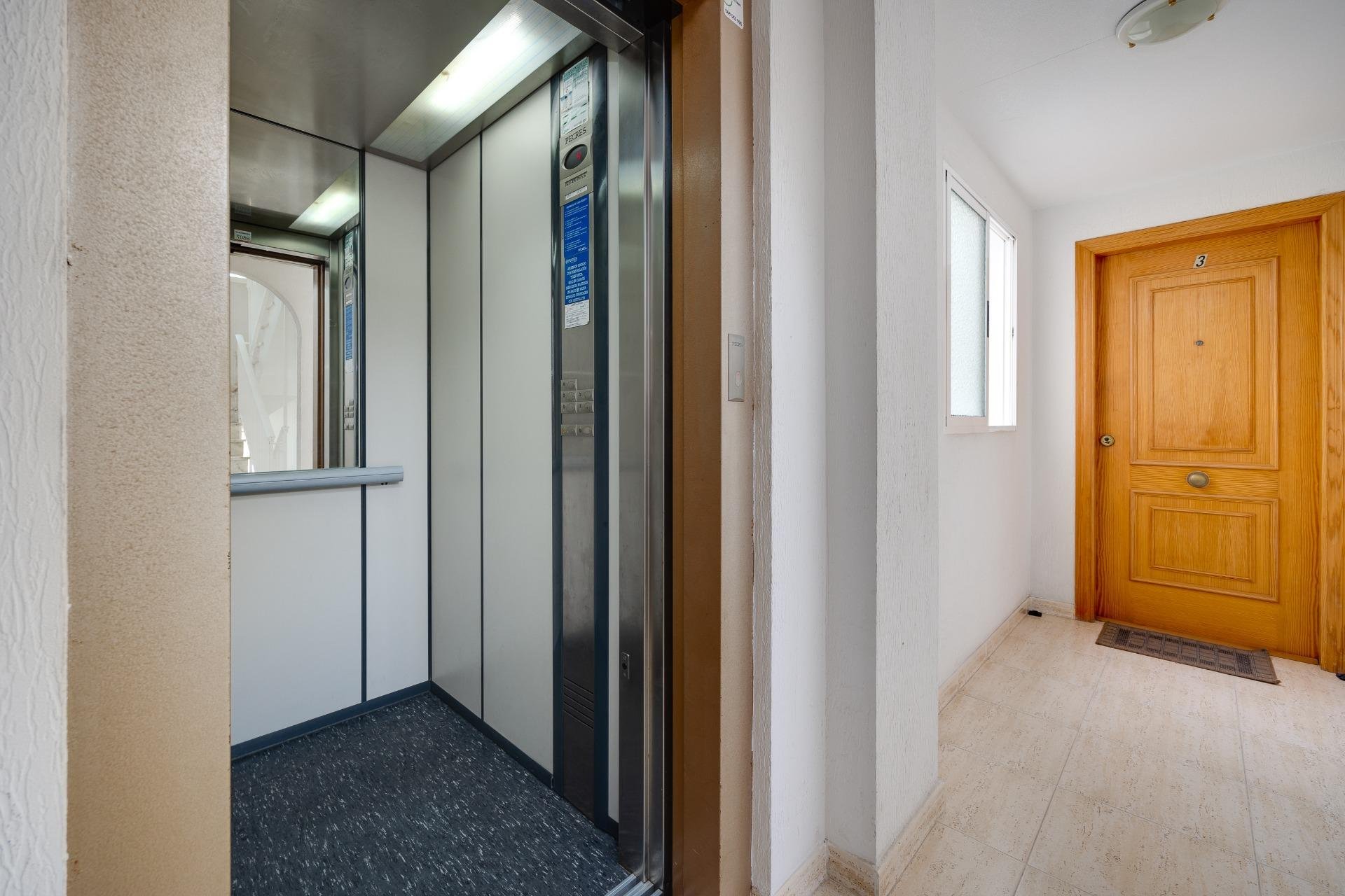 Reventa - Apartamento - Torrevieja - Playa del cura