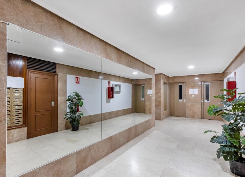 Reventa - Apartamento - Torrevieja - Playa del cura