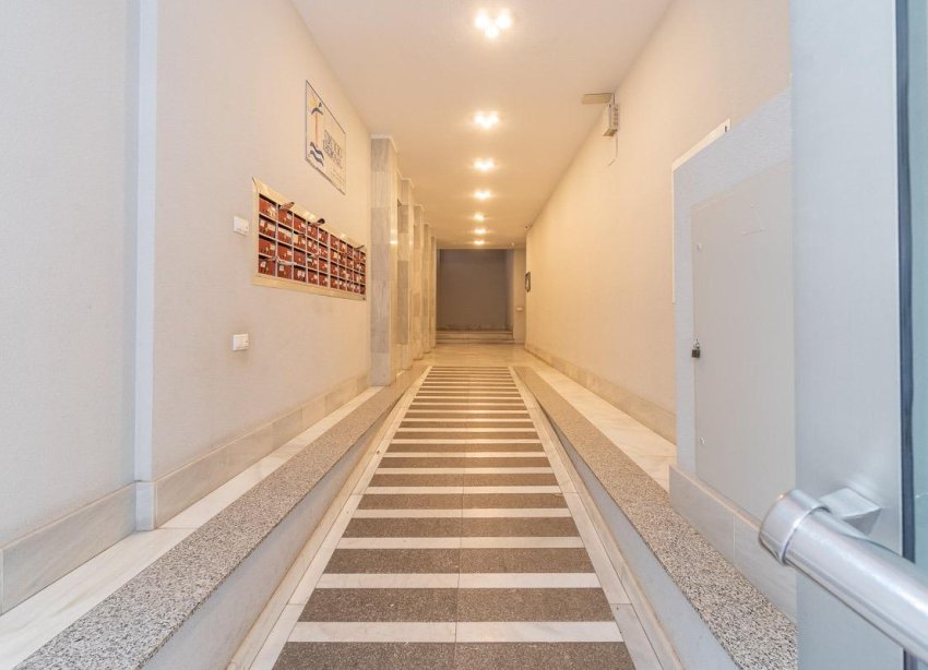 Reventa - Apartamento - Torrevieja - Playa del cura