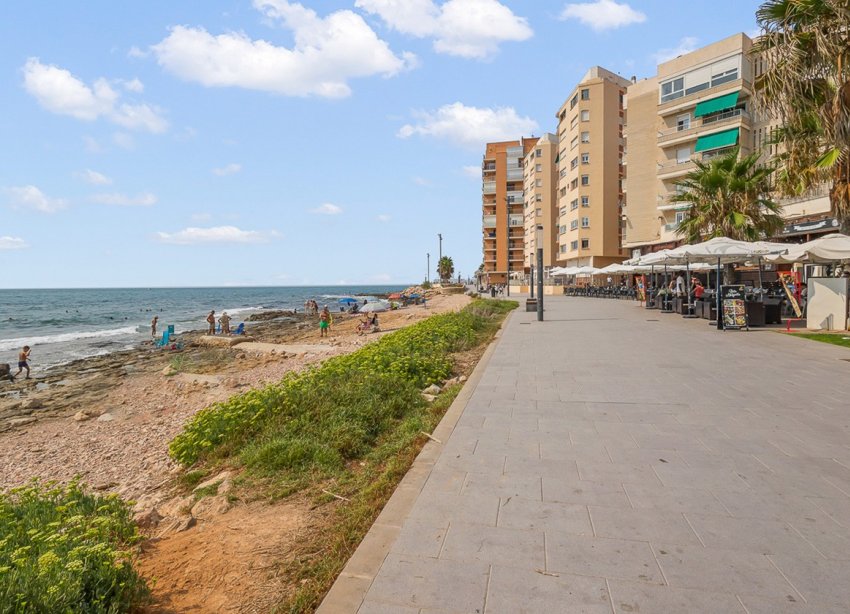 Reventa - Apartamento - Torrevieja - Playa del Cura