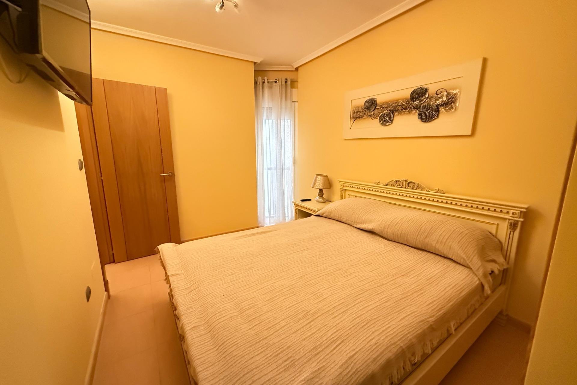 Reventa - Apartamento - Torrevieja - Playa del cura