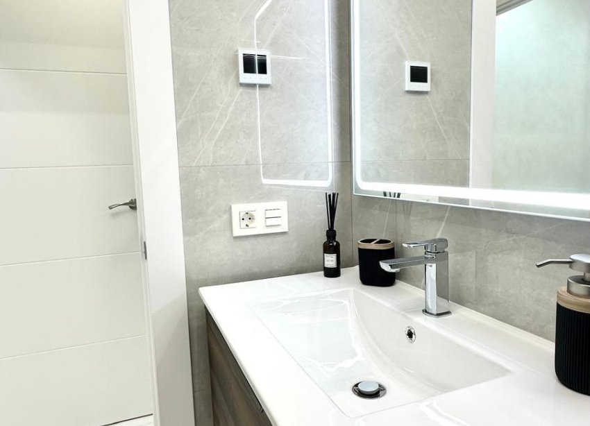 Reventa - Apartamento - Torrevieja - Playa del Cura