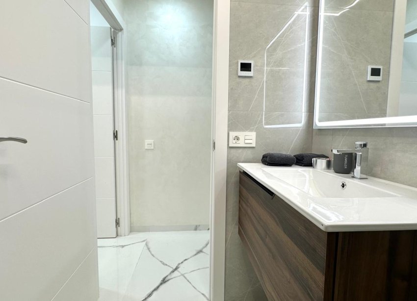 Reventa - Apartamento - Torrevieja - Playa del Cura