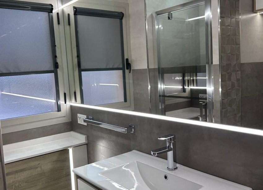 Reventa - Apartamento - Torrevieja - Playa del Cura