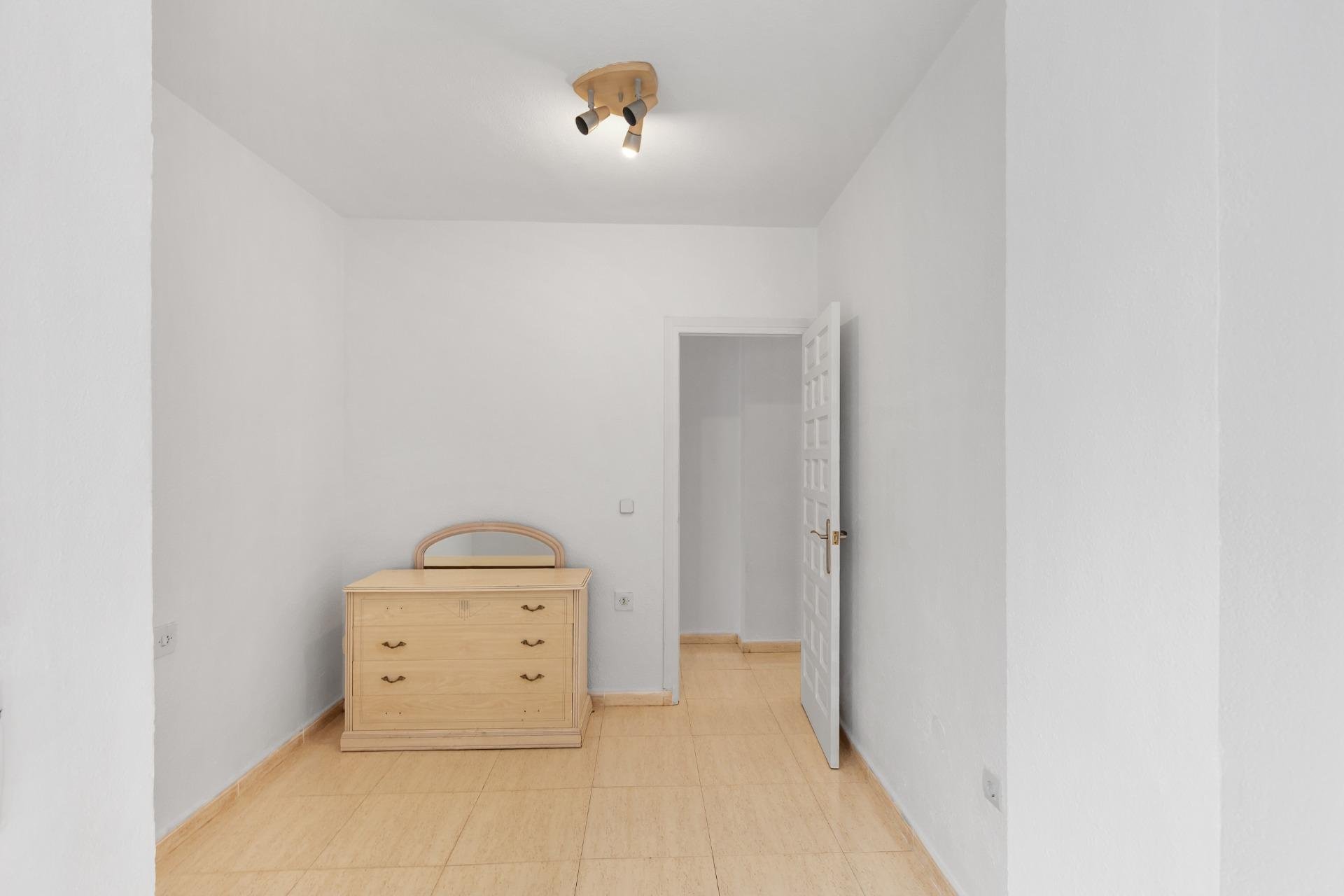 Reventa - Apartamento - Torrevieja - Puerto Deportivo