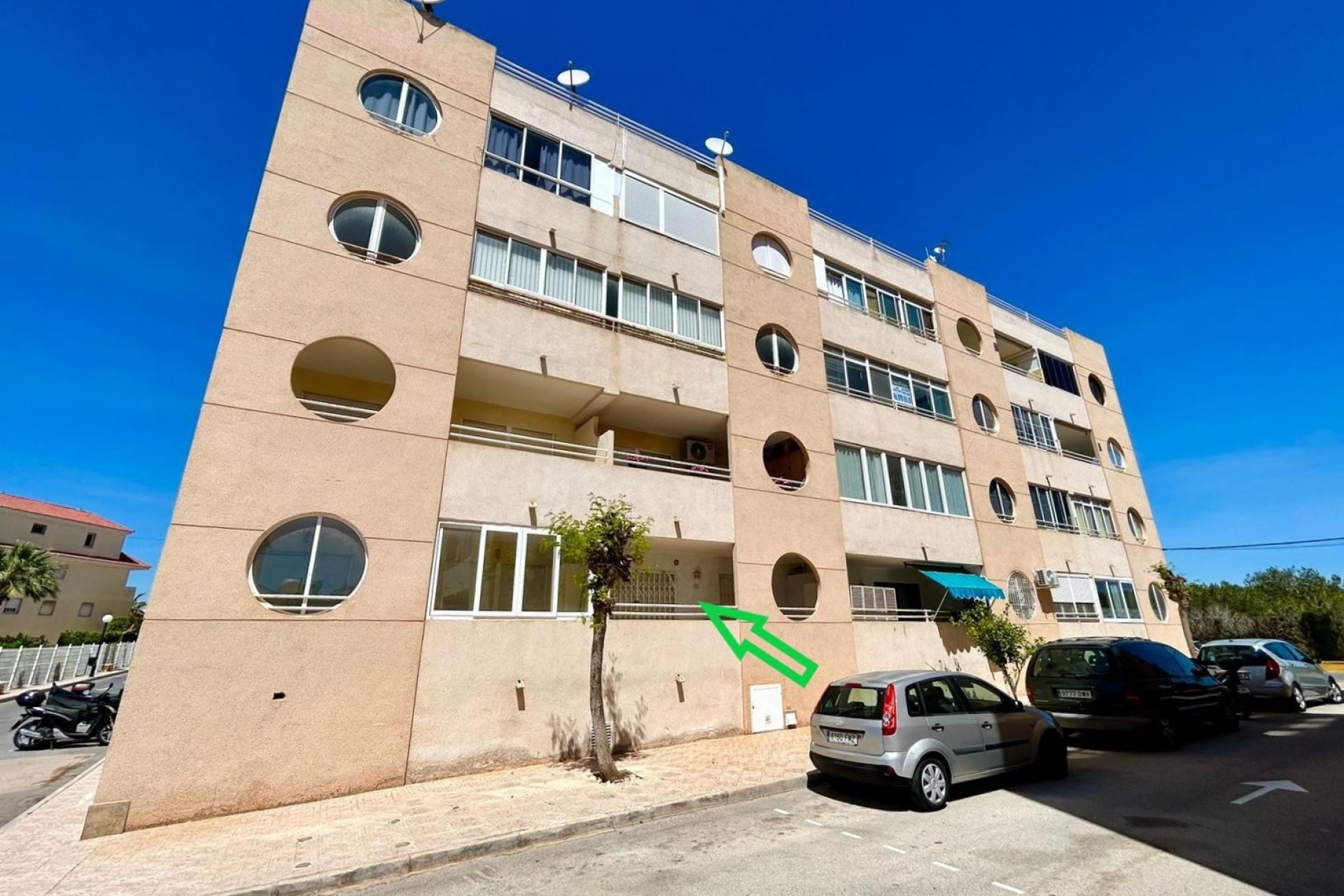 Reventa - Apartamento - Torrevieja - Urbanización San Luis