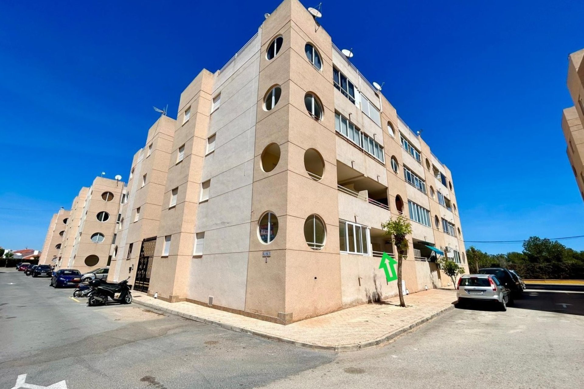 Reventa - Apartamento - Torrevieja - Urbanización San Luis