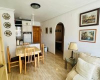 Reventa - Apartamento - Torrevieja - Urbanización San Luis