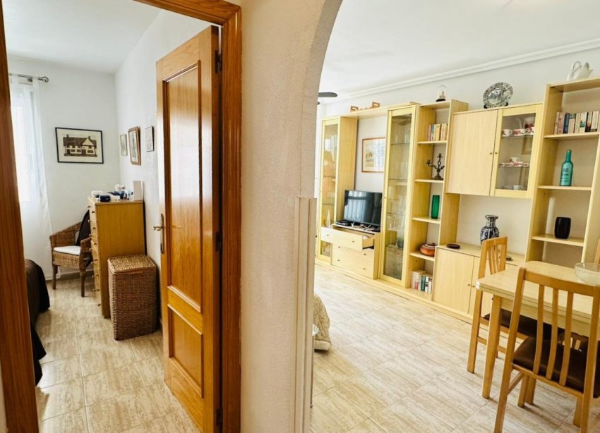 Reventa - Apartamento - Torrevieja - Urbanización San Luis