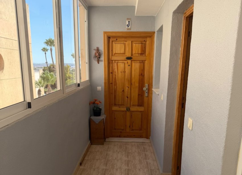 Reventa - Apartamento - Torrevieja - Urbanización San Luis
