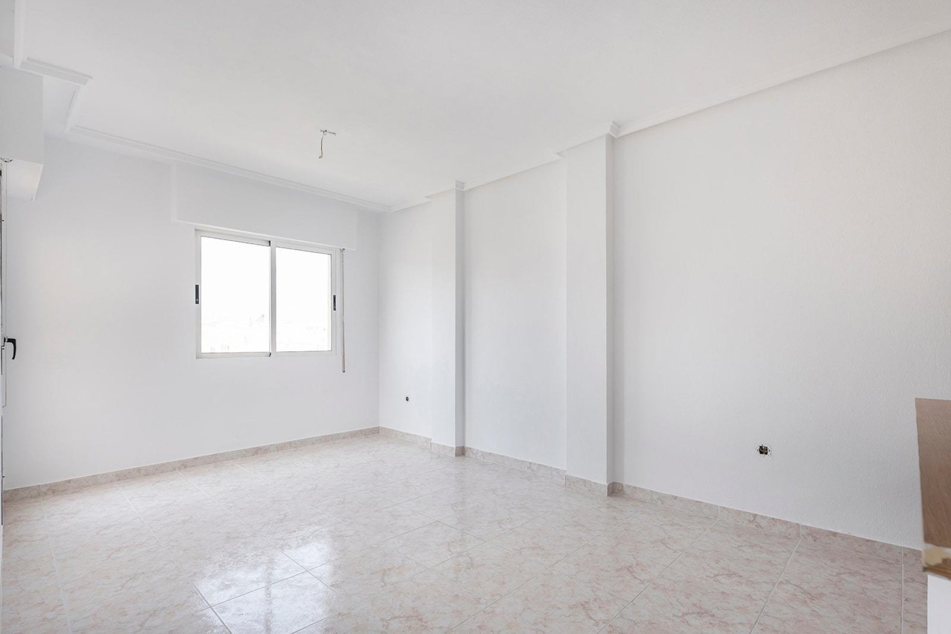 Reventa - Apartment - Torrevieja - Estacion de autobuses