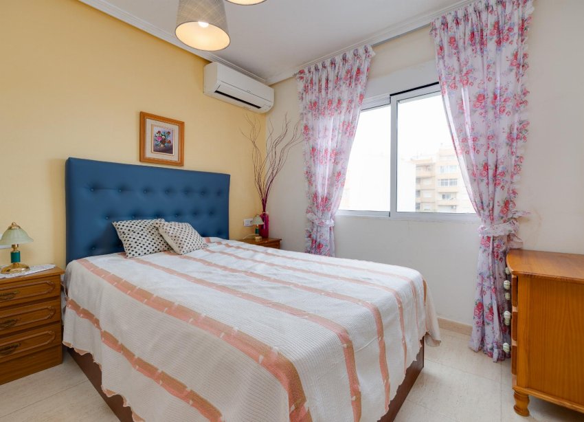 Reventa - Apartment - Torrevieja - Playa de Los Locos-Curva del Palangre