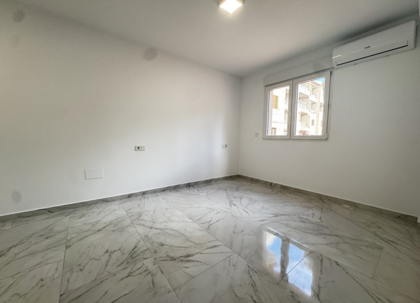 Reventa - Apartmento - Torrevieja