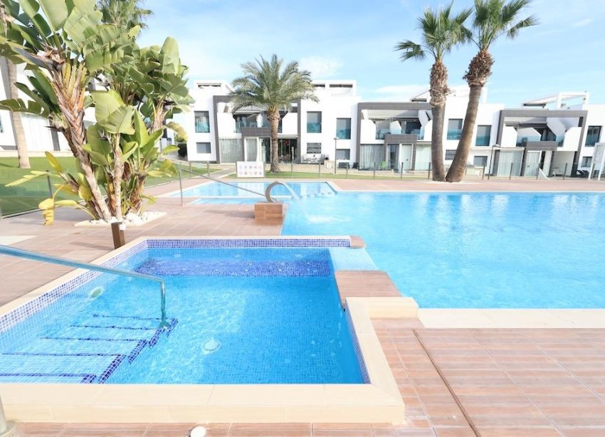 Reventa - Bungalow - Orihuela Costa - La Zenia