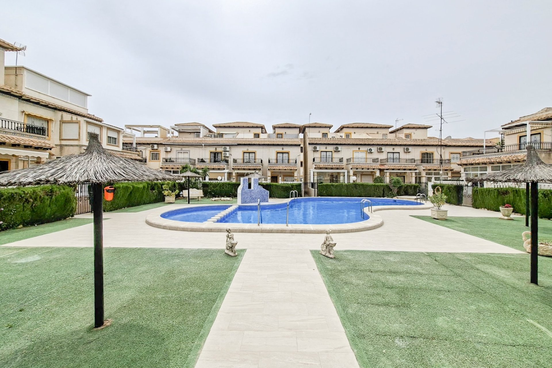 Reventa - Bungalow - Orihuela Costa