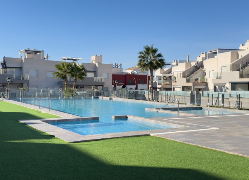 Reventa - Bungalow - Torrevieja - Aguas Nuevas