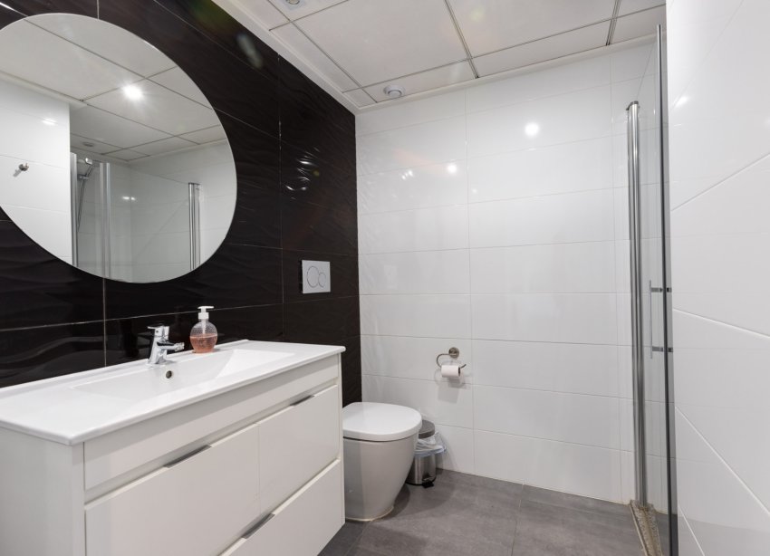 Reventa - Bungalow - Torrevieja - Aguas Nuevas