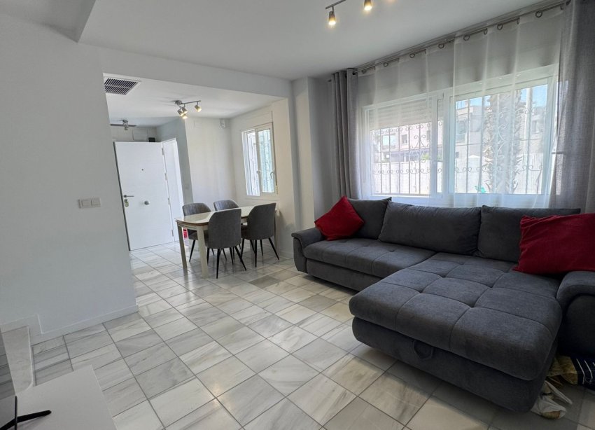 Reventa - Bungalow - Torrevieja - Aguas Nuevas