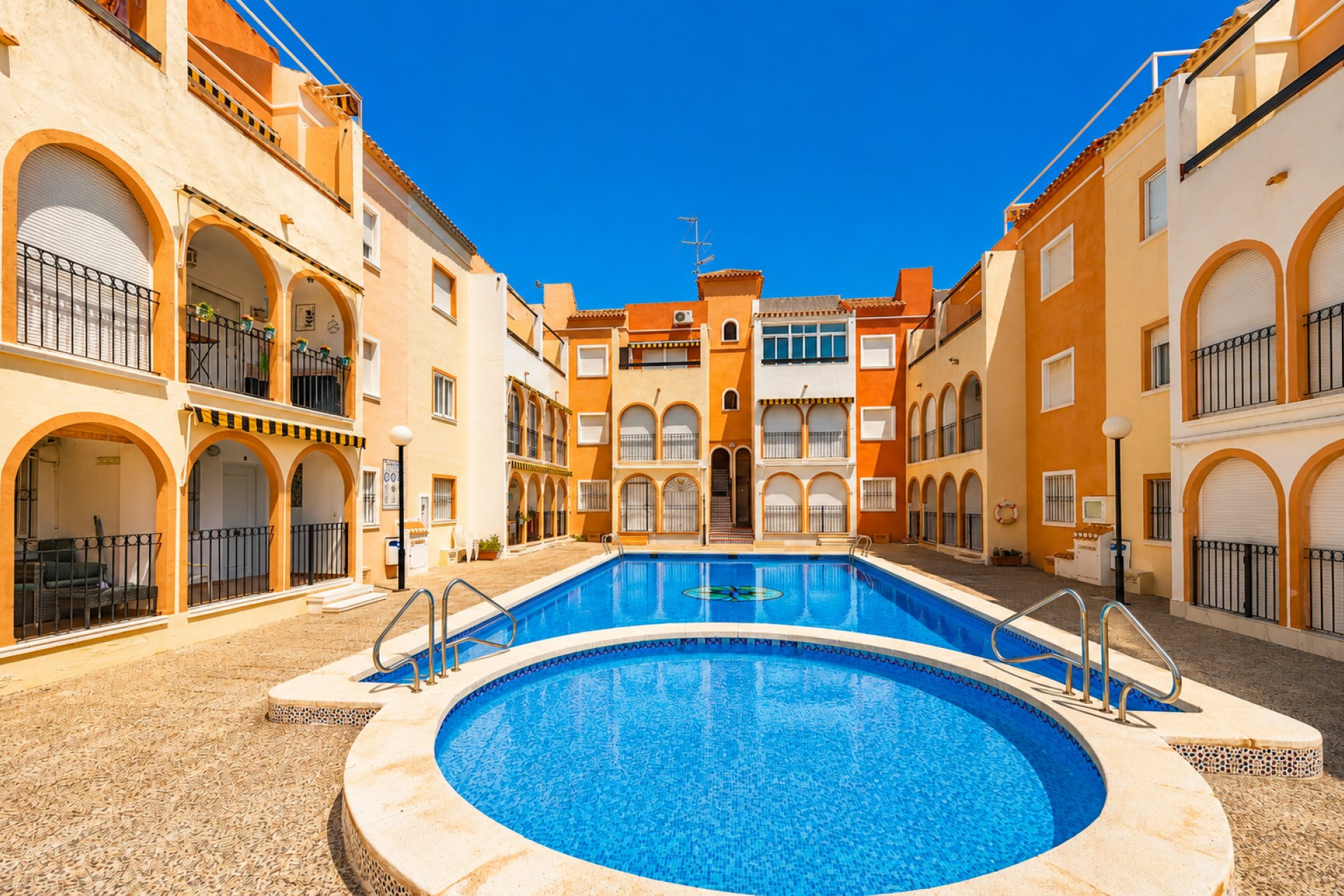 Reventa - Bungalow - Torrevieja - playa de los naufragos