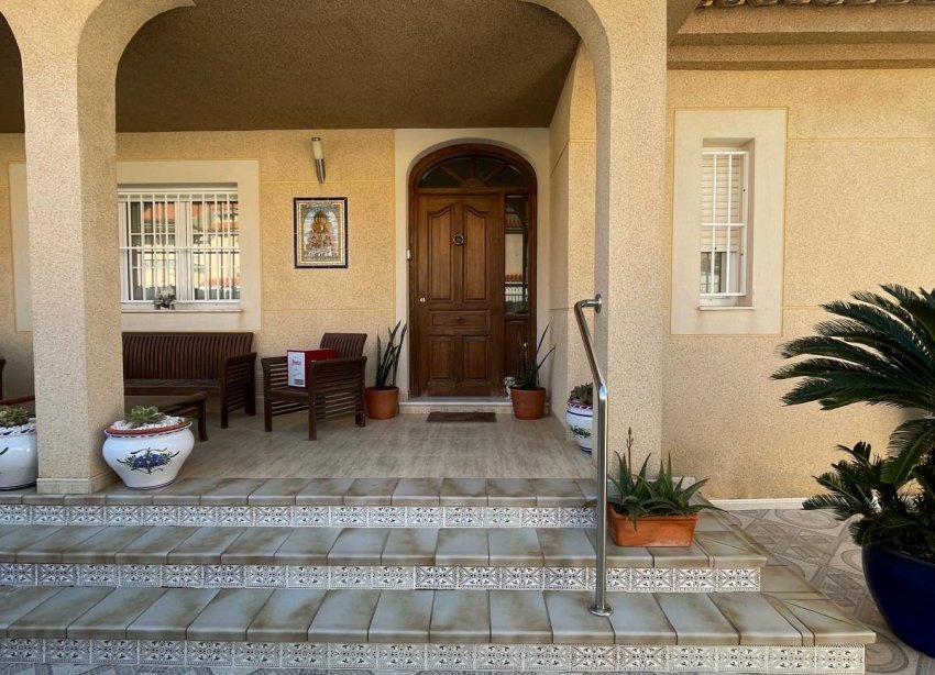 Reventa - Chalet Independiente - Santiago de la Ribera
