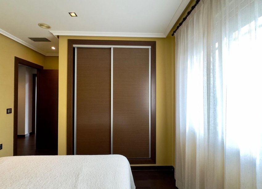 Reventa - Edificio - Torrevieja - Playa del Cura