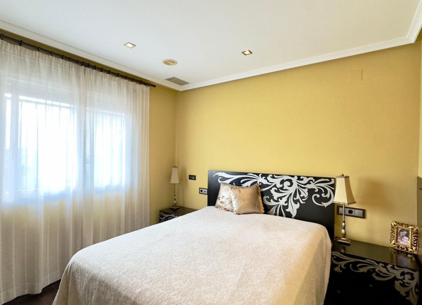 Reventa - Edificio - Torrevieja - Playa del Cura
