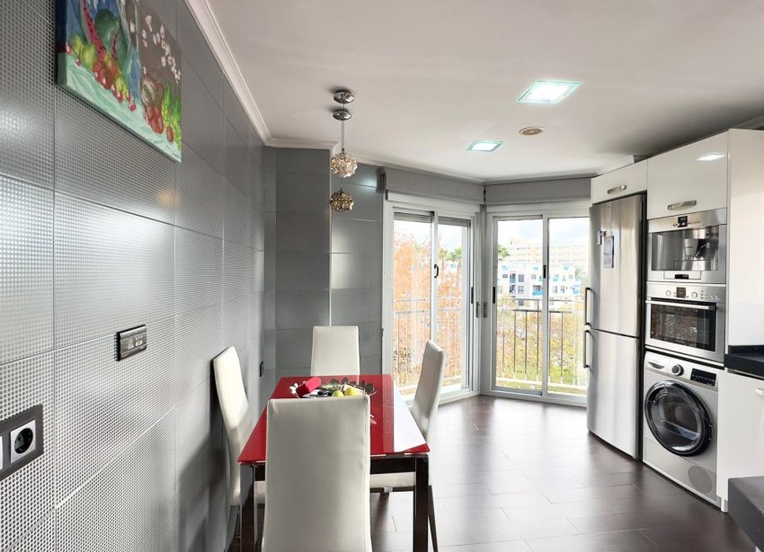 Reventa - Edificio - Torrevieja - Playa del Cura
