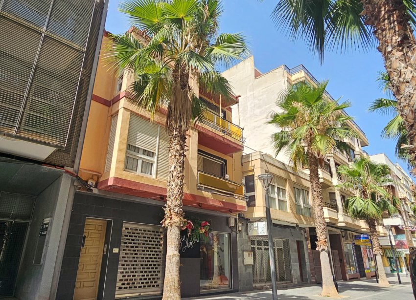 Reventa - Edificio - Torrevieja