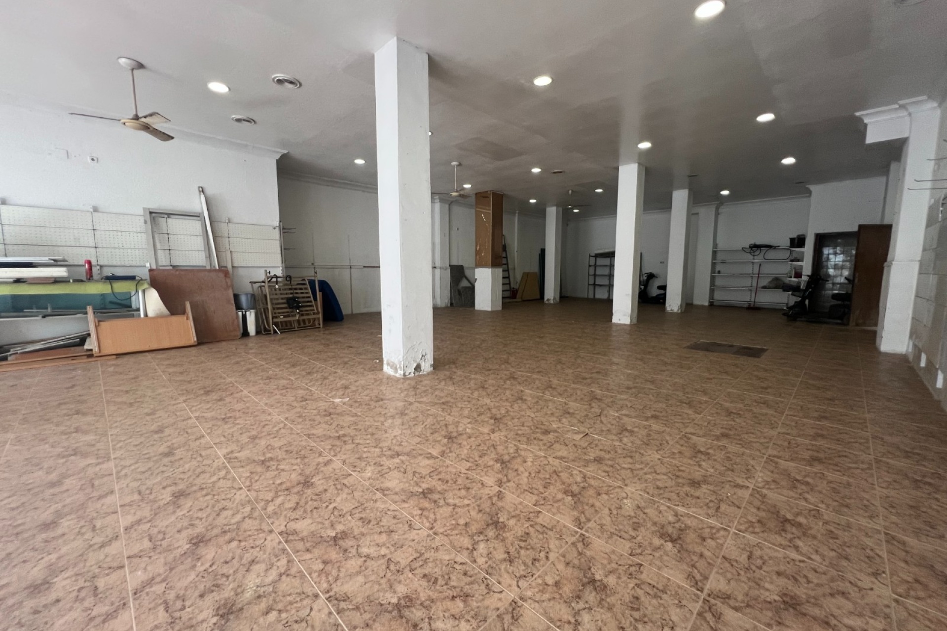 Reventa - Espacio comercial - Guardamar del Segura - Cervantes