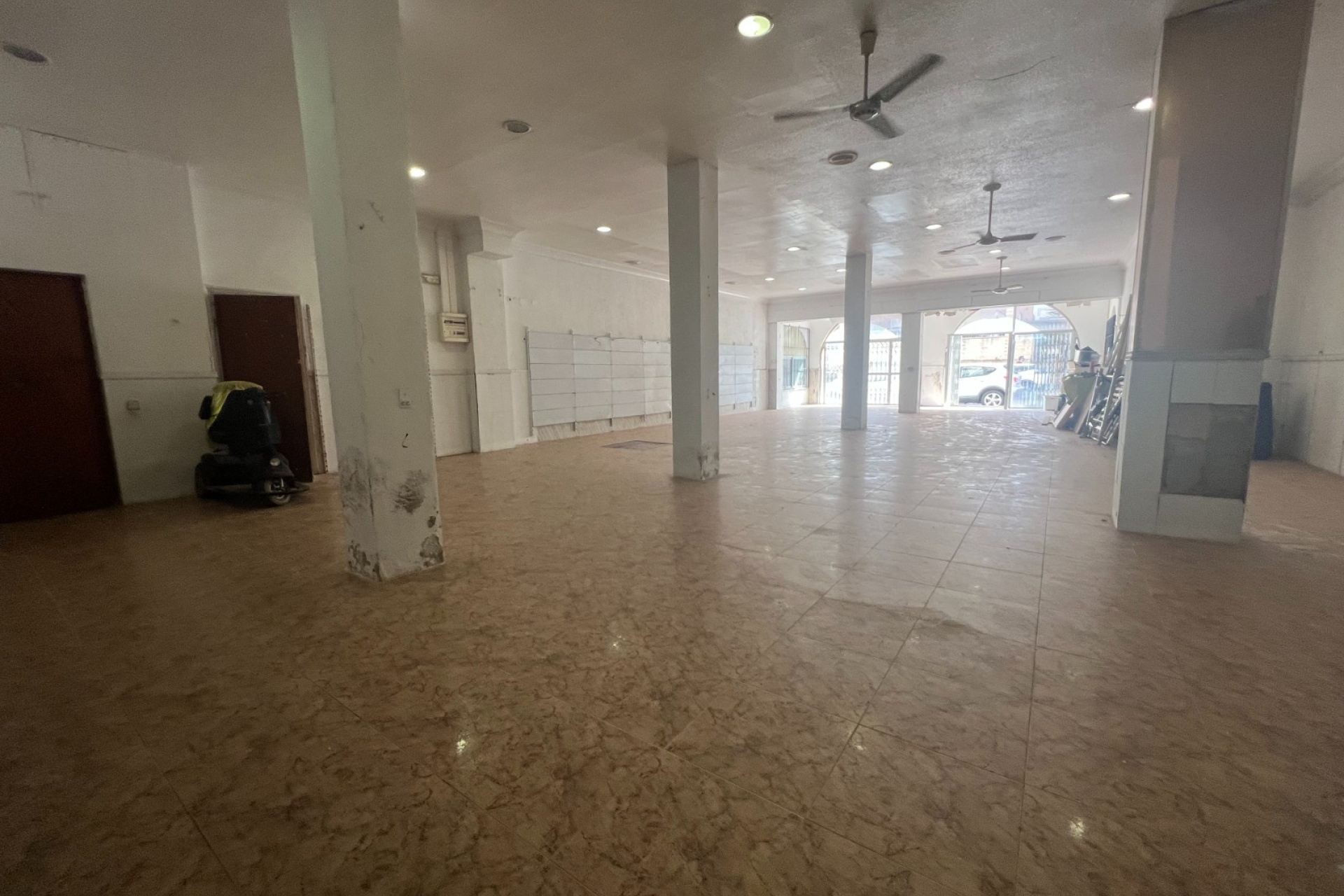 Reventa - Espacio comercial - Guardamar del Segura - Cervantes