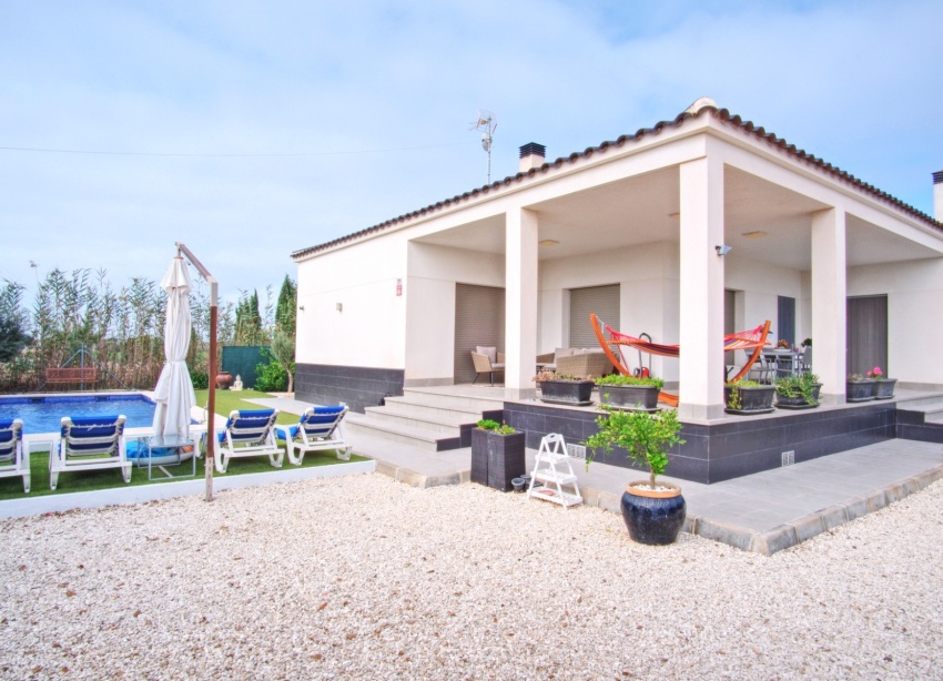 Reventa - Finca - Dolores - Dolores - Country