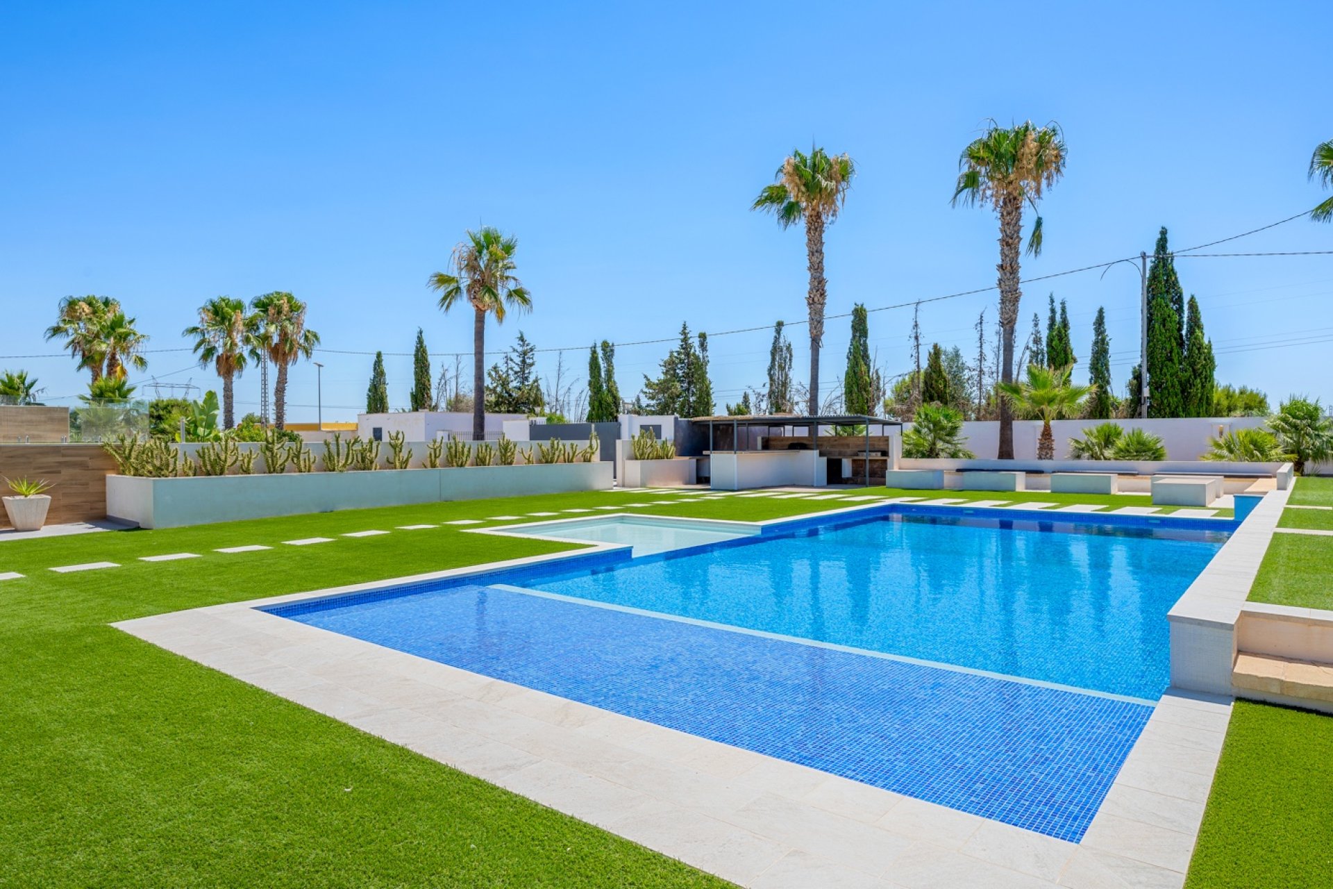 Reventa - Finca - Los Montesinos - La Herrada