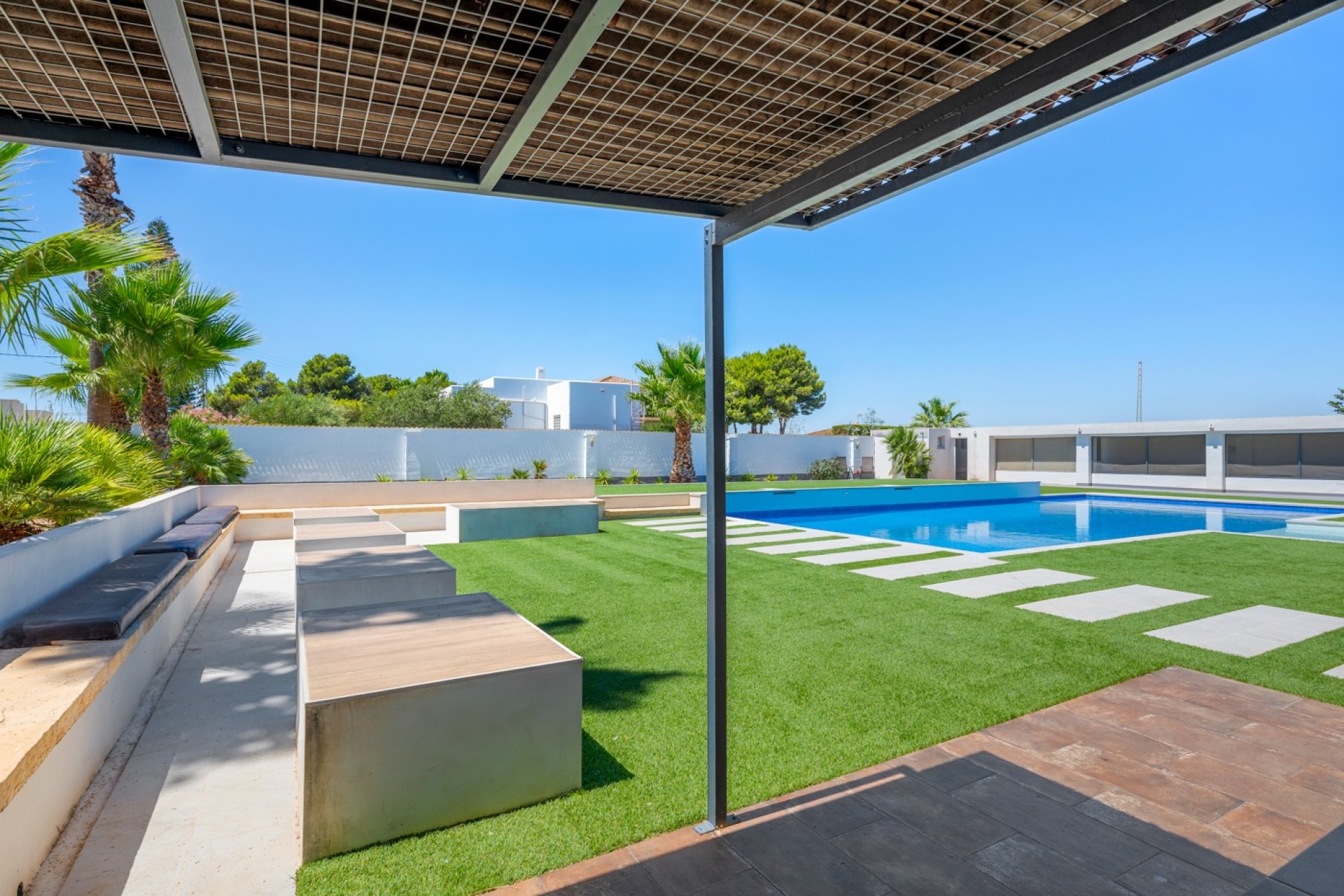 Reventa - Finca - Los Montesinos - La Herrada