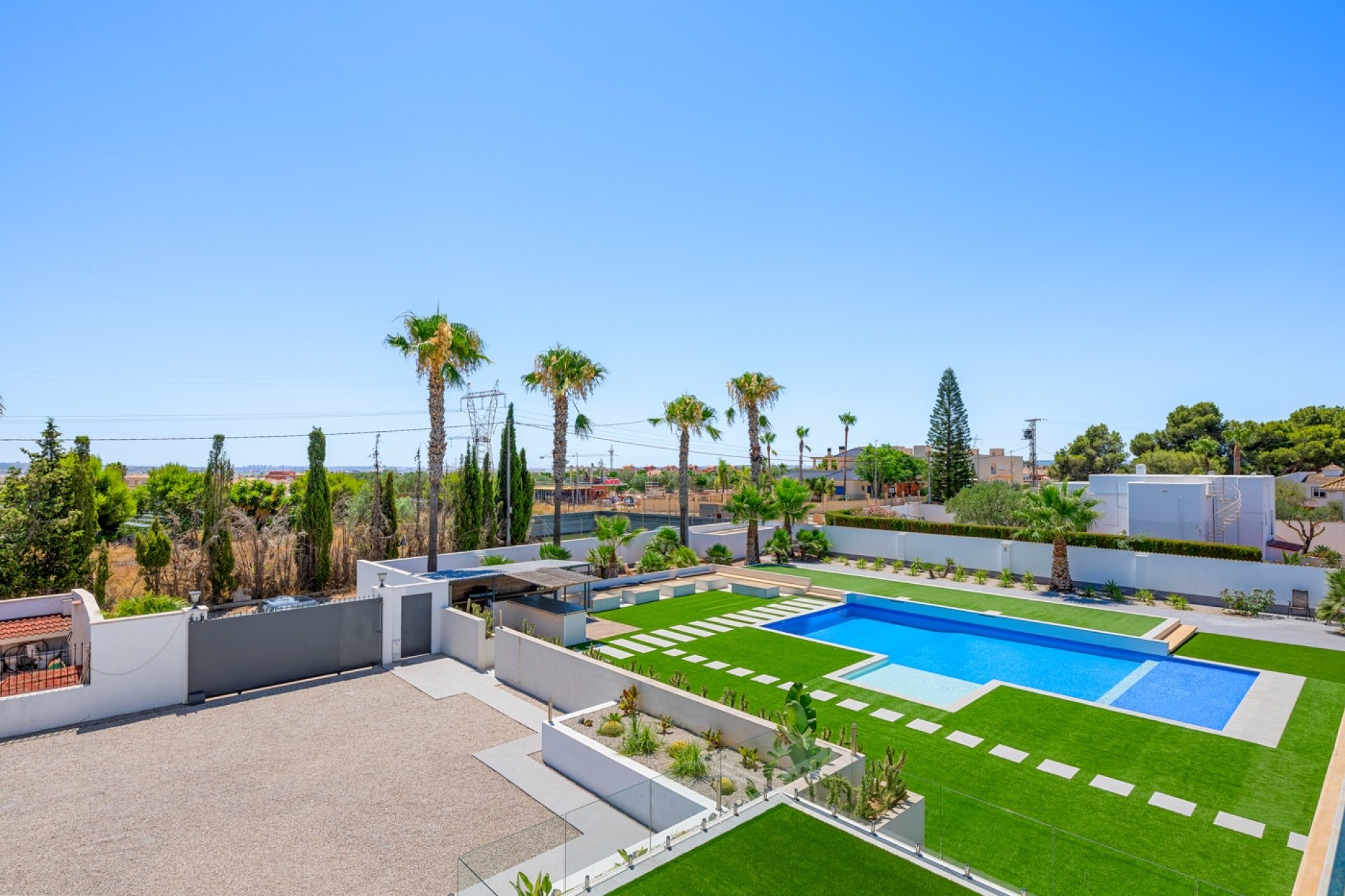 Reventa - Finca - Los Montesinos - La Herrada