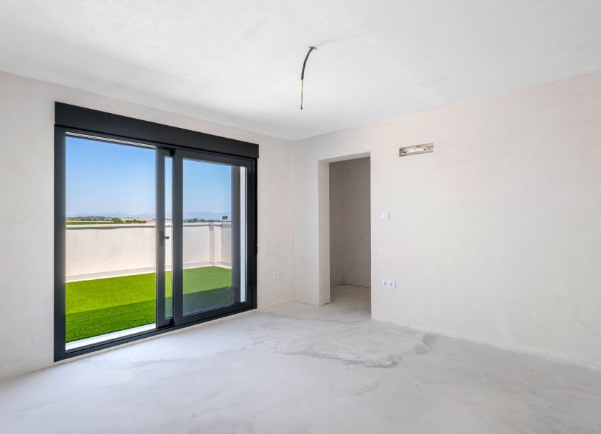 Reventa - Finca - Los Montesinos - La Herrada