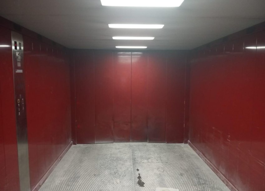 Reventa - garage - Torrevieja - La Mata