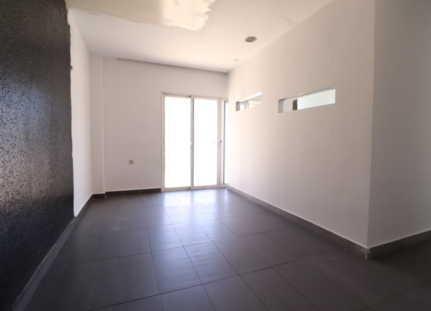 Reventa - Local Comercial - Ciudad Quesada - La Marquesa