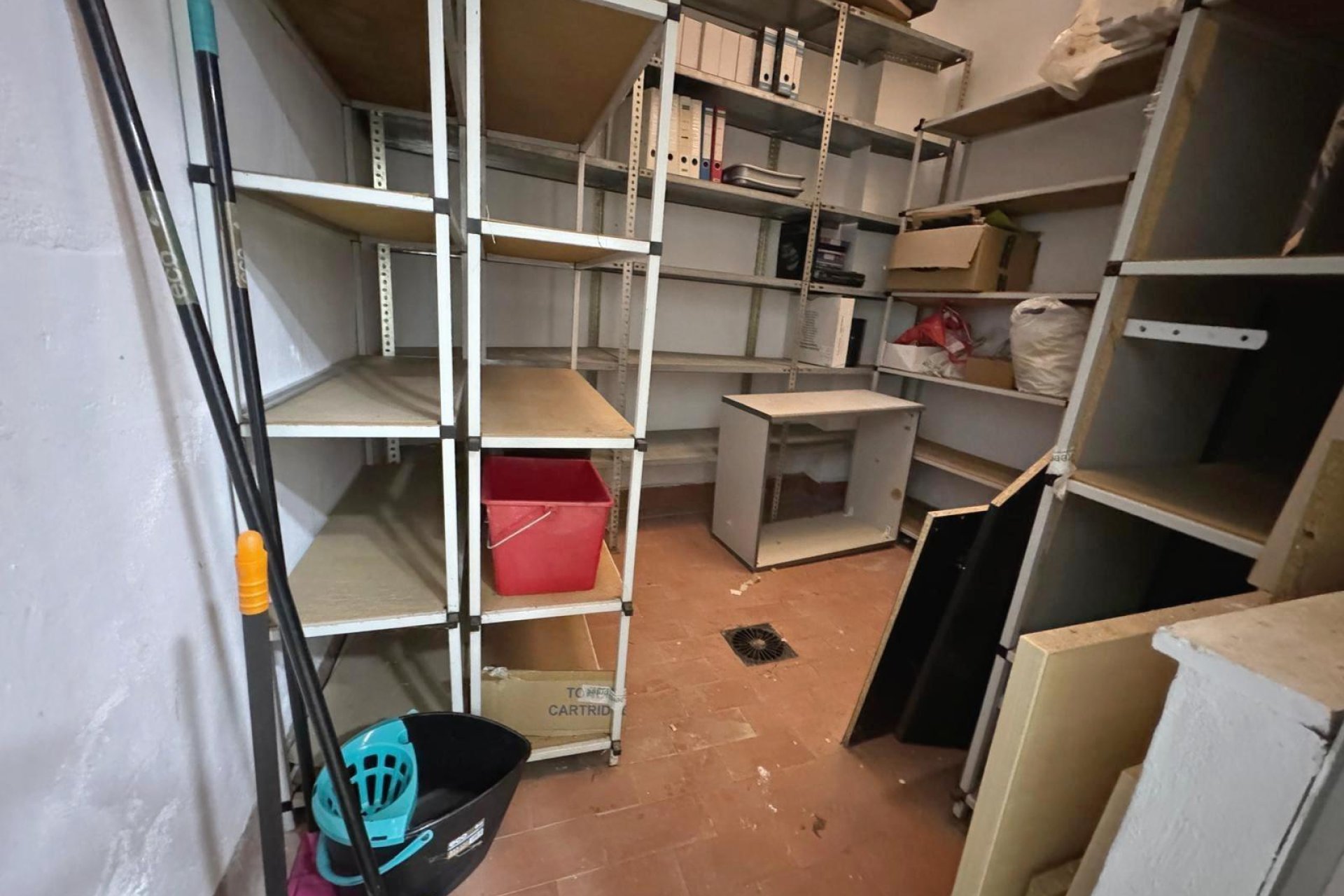 Reventa - Local Comercial - Guardamar del Segura - Avenida Pais Valenciàno